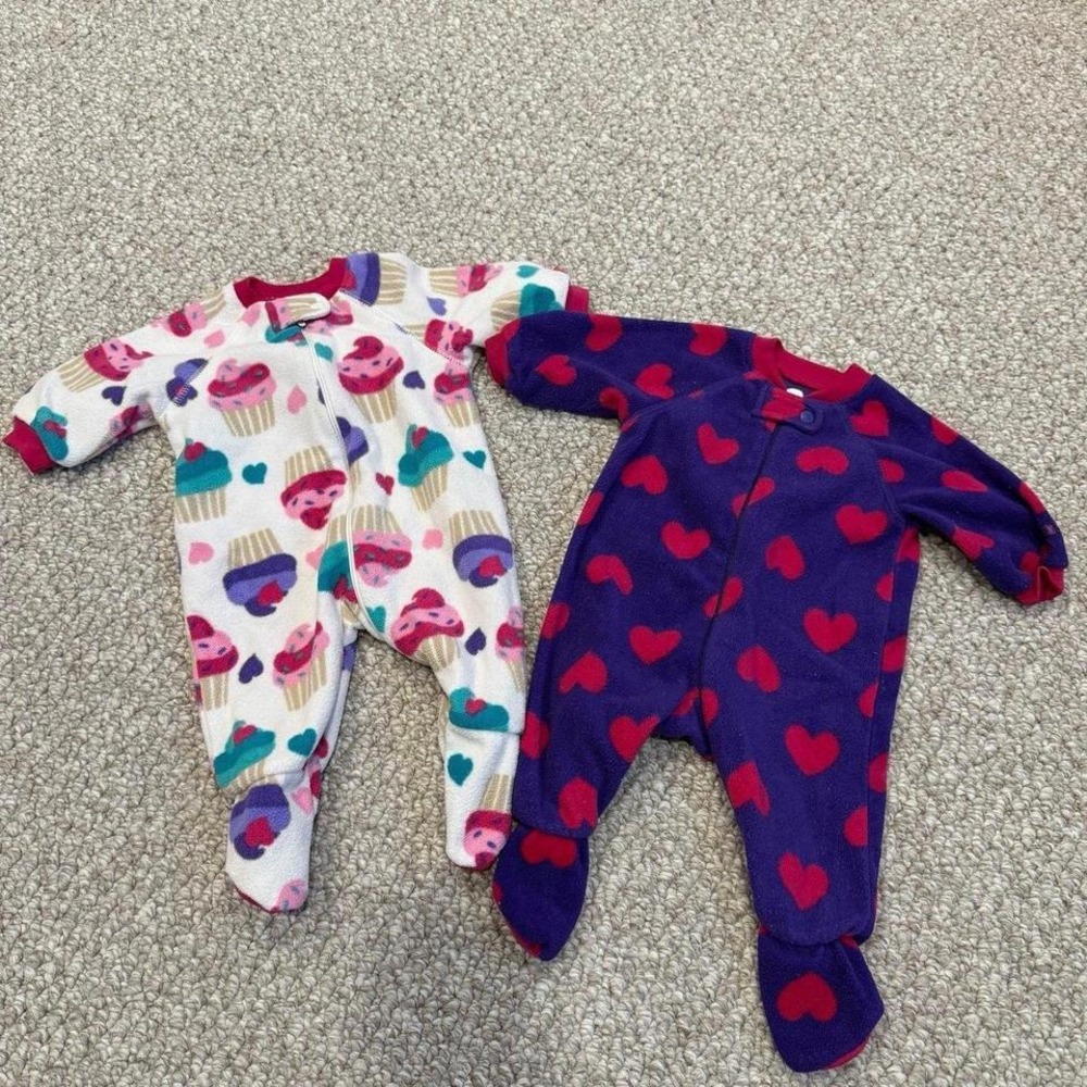 Children's Place Girls Fleece Zip Pajamas Size 0-3 Months